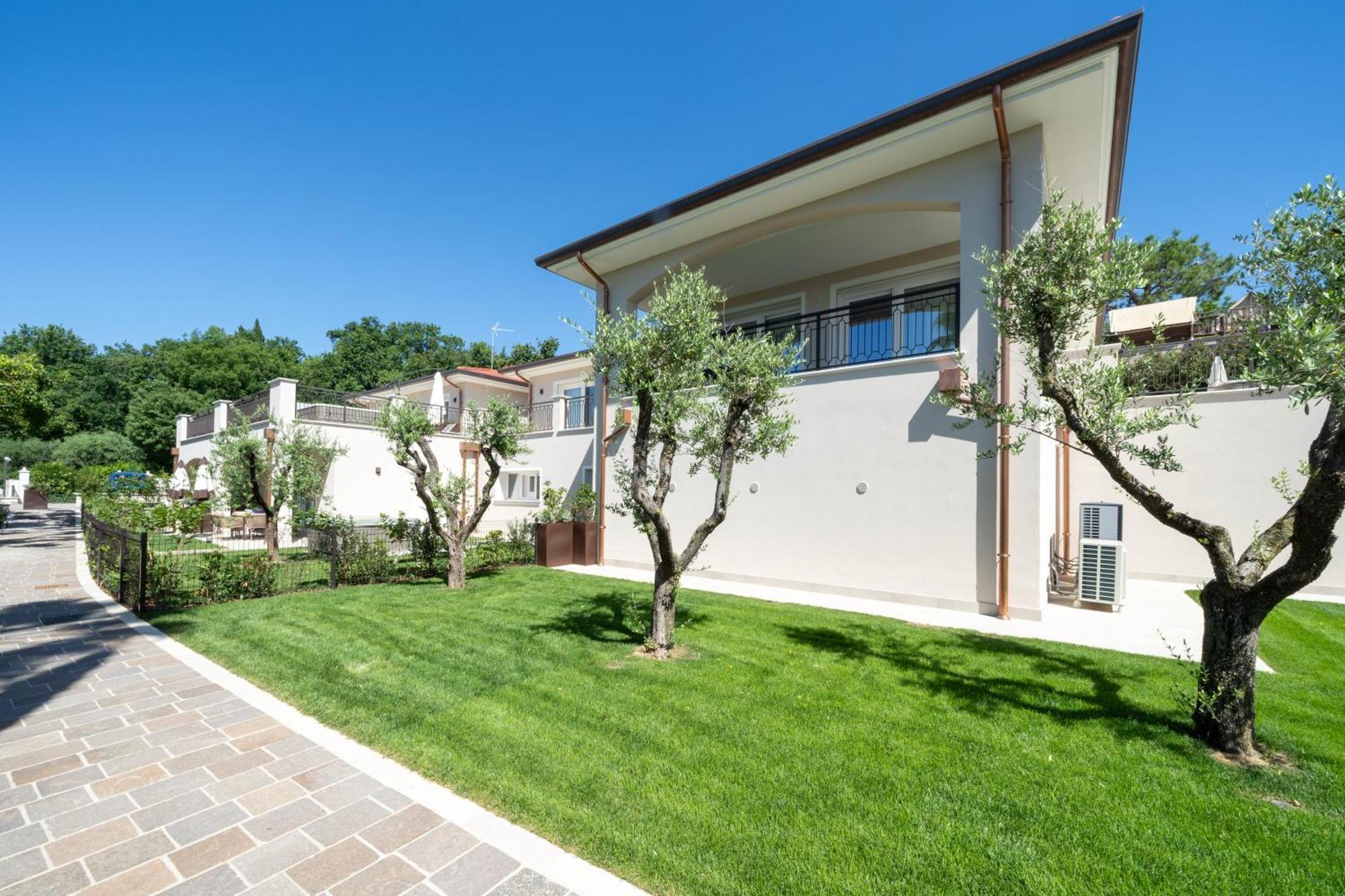 Villa Silvia Apartments 산펠리체델바나코 외부 사진